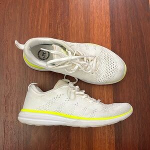 APL TECHLOOM PRO women 8.5